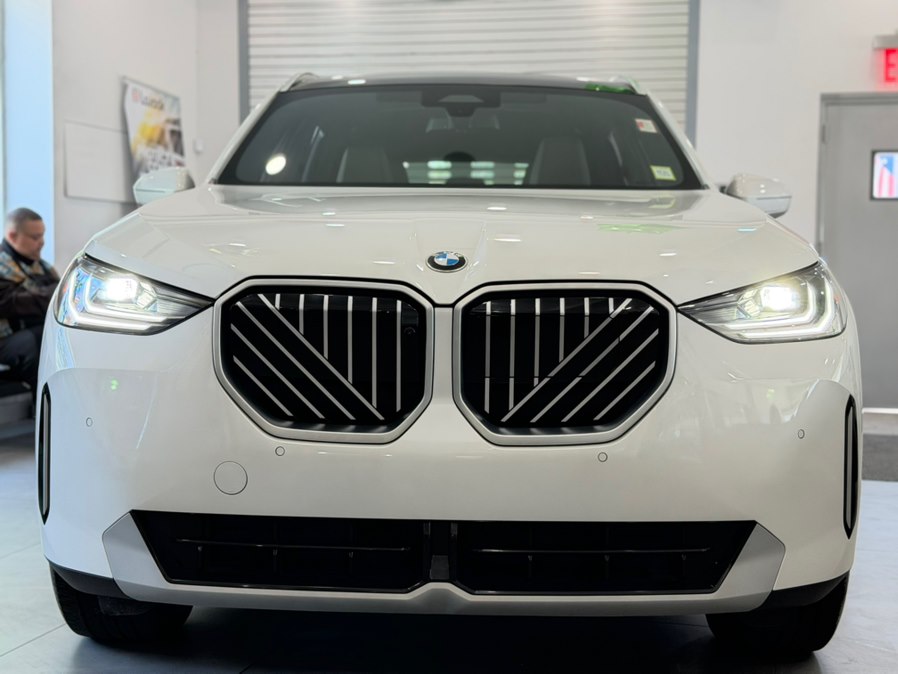 2025 BMW X3 30 XDRIVE's photo