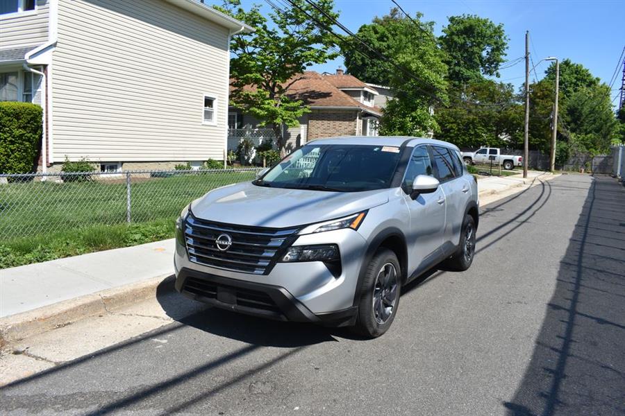 2025 Nissan Rogue SV FWD's photo