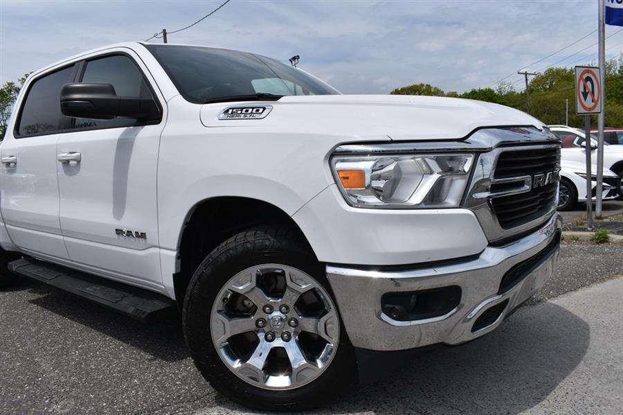 2021 RAM 1500 Big Horn/Lone Star 4x4 Crew Cab 5'7's photo