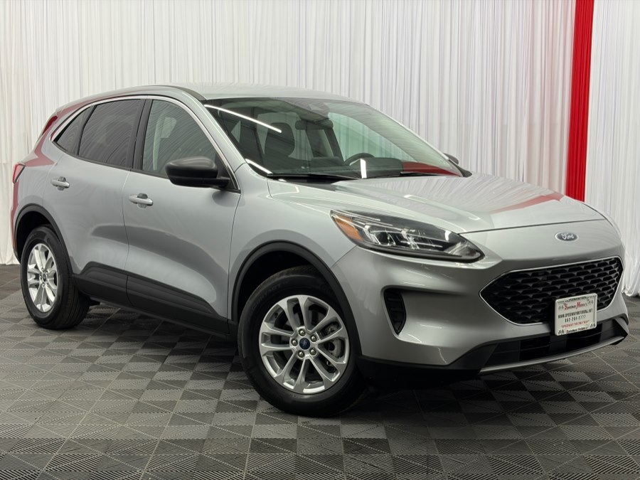 2022 Ford Escape SE AWD's photo