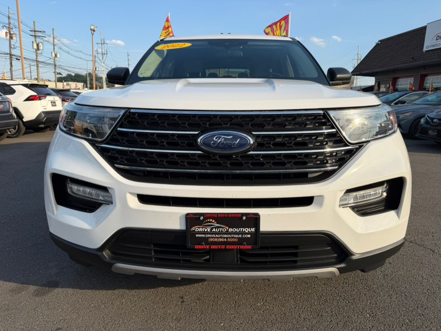 2022 Ford Explorer XLT 4WD's photo