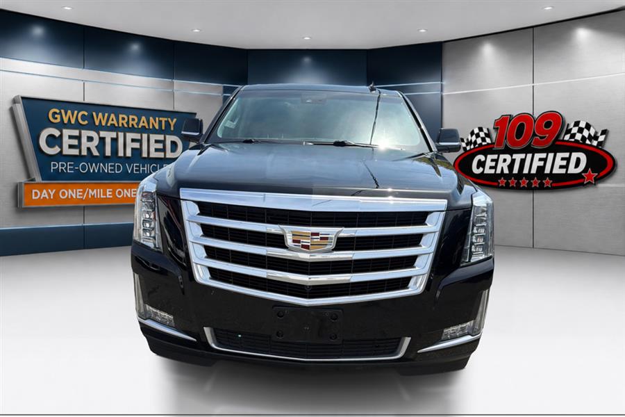 2017 Cadillac Escalade AWD Luxury's photo
