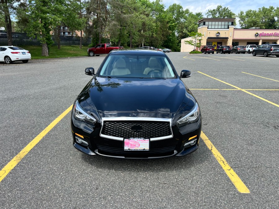 2015 INFINITI Q50 Premium AWD's photo