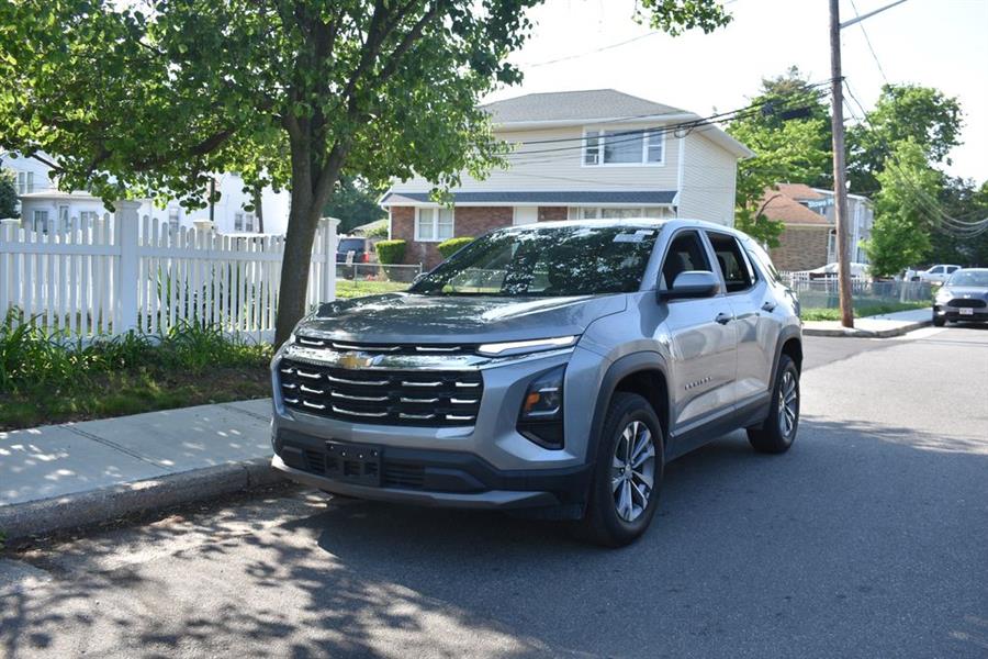 2025 Chevrolet Equinox AWD LT 1.5T's photo