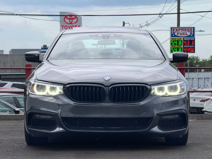 2020 BMW 5 Series 530i xDrive Sedan's photo