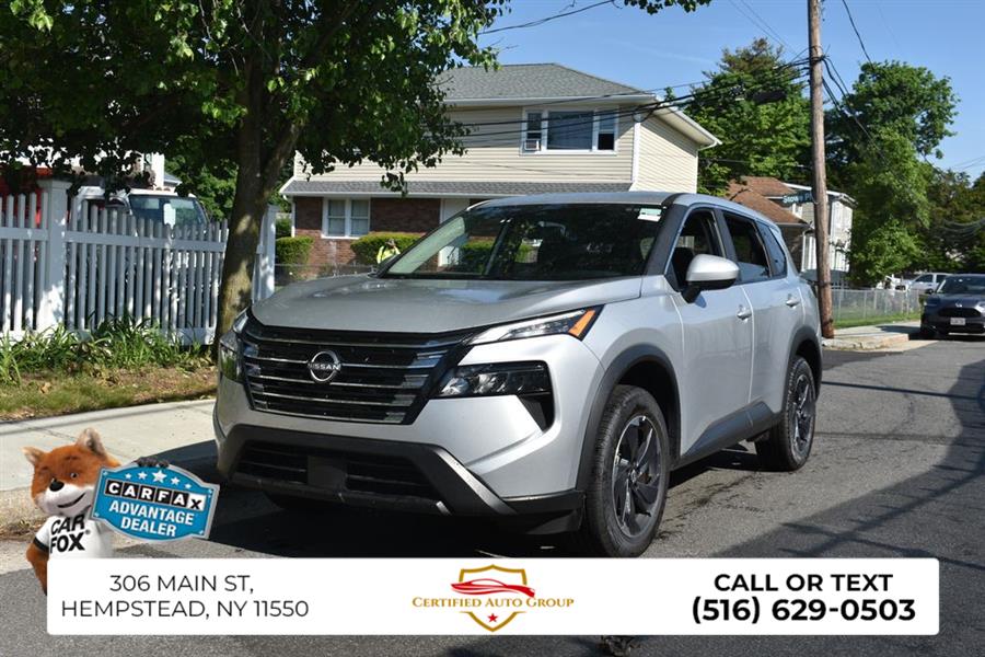 2025 Nissan Rogue SV FWD's photo