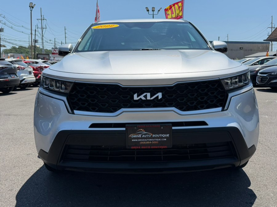 2022 Kia Sorento LX AT's photo