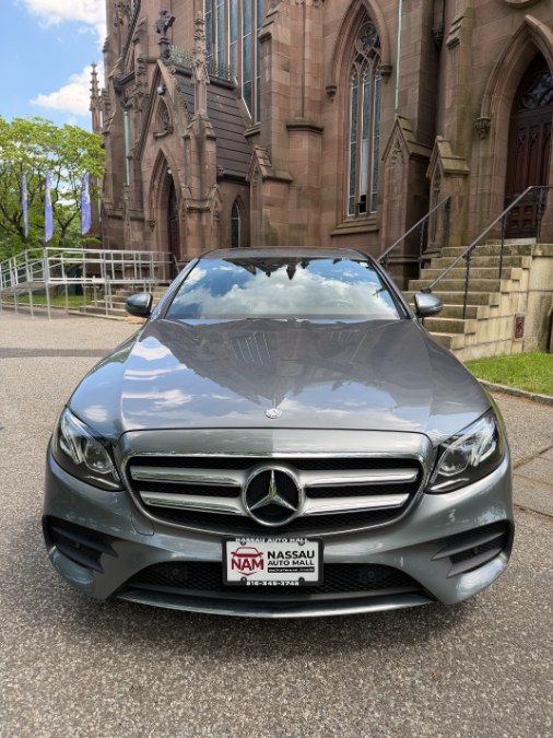 2017 Mercedes-Benz E-Class E300 4MATIC's photo