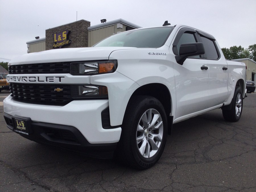 2019 Chevrolet Silverado 1500 Custom 4X4 Crew Cab Short Box's photo