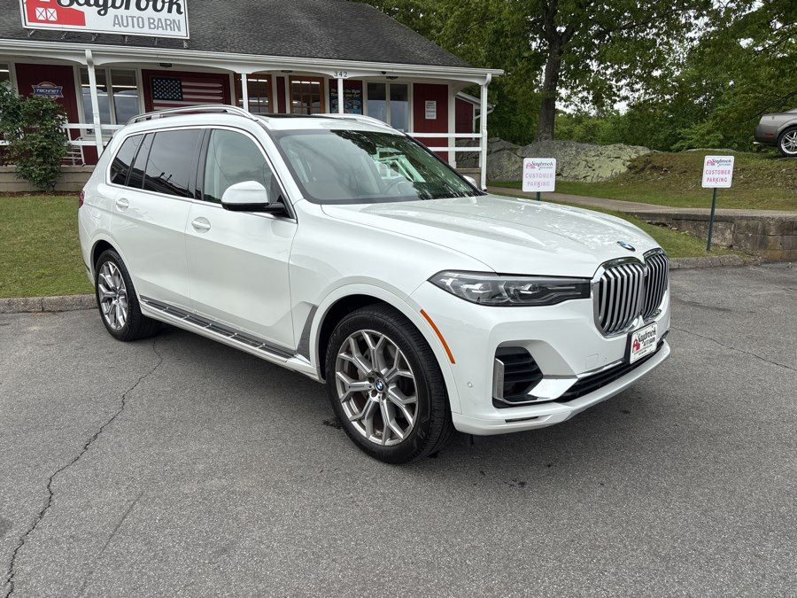 2021 BMW X7 xDrive40i's photo