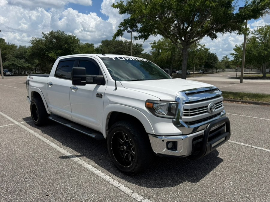 2015 Toyota Tundra 5.7 Auto 4WD FFV 1794 Edition Crew Max's photo