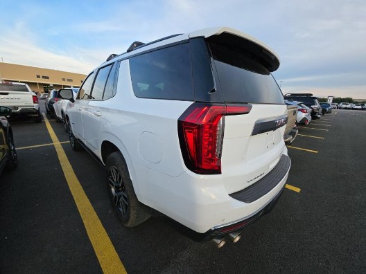 2024 GMC Yukon 4WD AT4's photo
