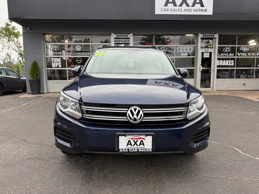 2016 Volkswagen Tiguan 2.0T S 4Motion's photo