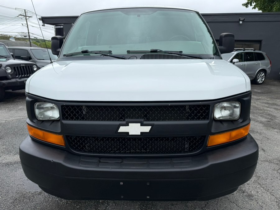 2017 Chevrolet Express 2500 Work Van HD's photo