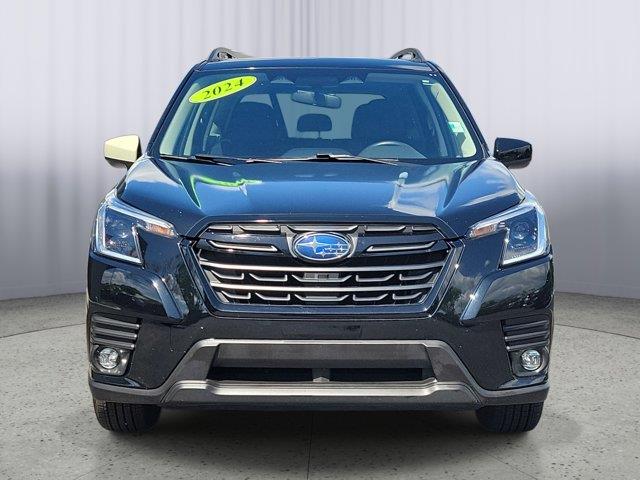 2024 Subaru Forester Premium's photo