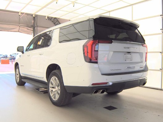 2025 GMC Yukon Denali AWD's photo