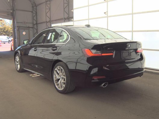2025 BMW 3 Series 330i xDrive Sedan's photo
