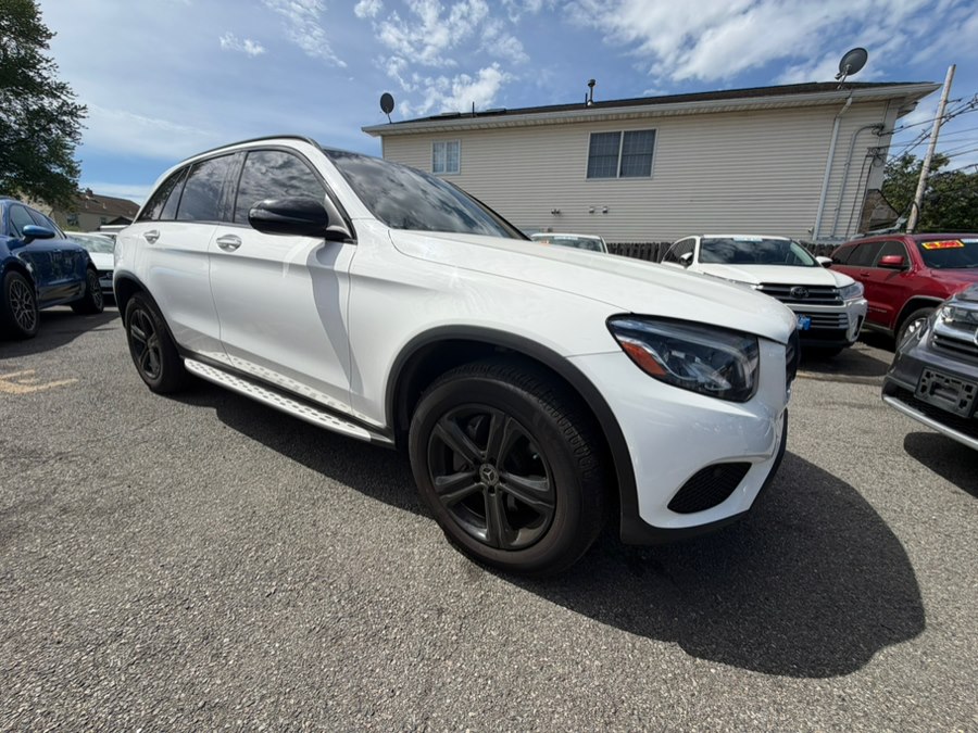 2017 Mercedes-Benz GLC GLC300 4MATIC's photo