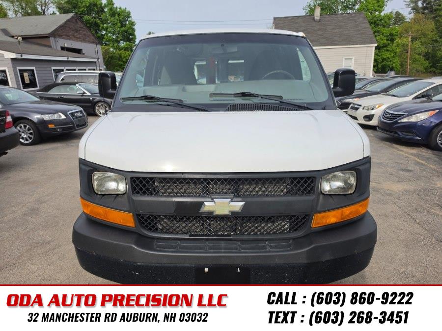 2014 Chevrolet Express 3500 Work Van HD's photo