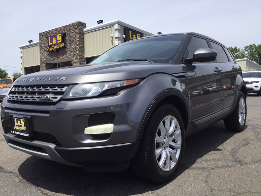 2015 Land Rover Range Rover Evoque Pure Plus 5 Door's photo