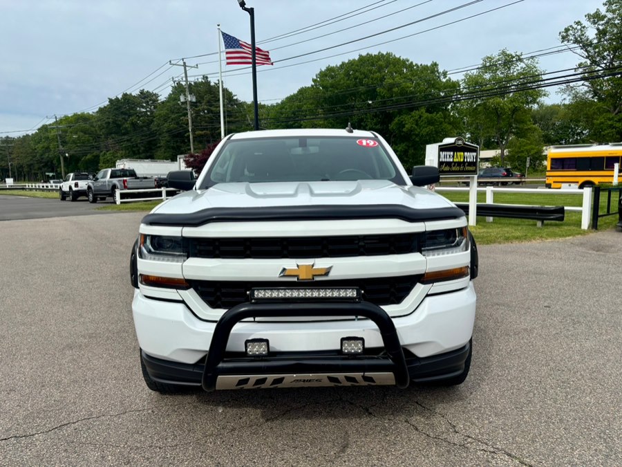 2019 Chevrolet Silverado 1500 Custom 4X4 Double Cab Std Box's photo