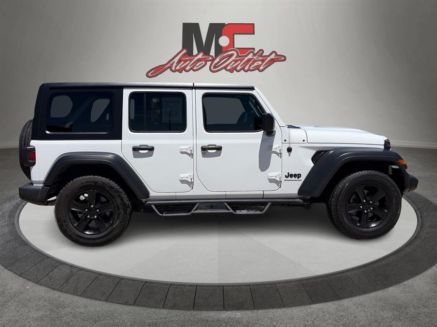 2023 Jeep Wrangler Altitude's photo