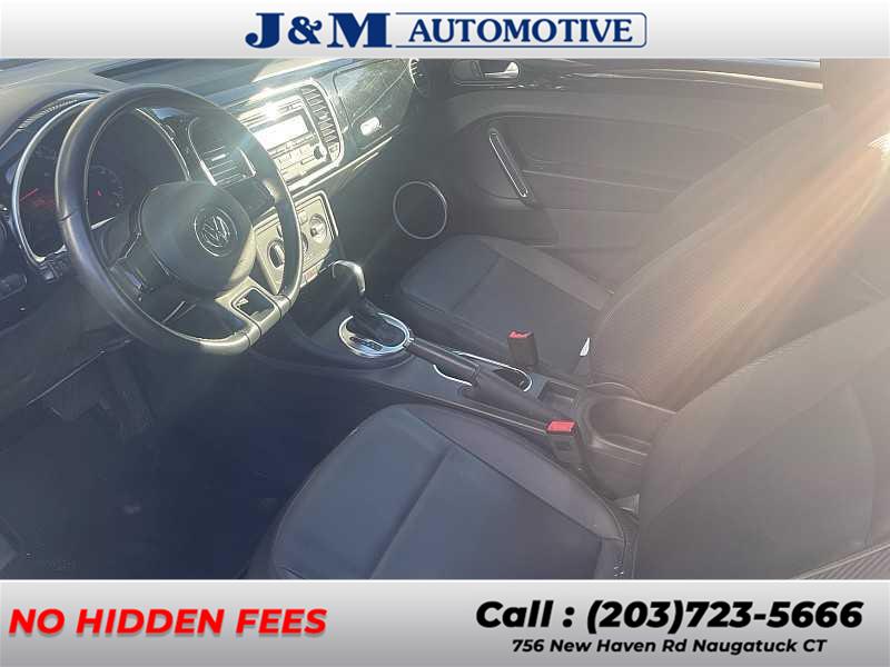 2012 Volkswagen Beetle 2.5L Auto PZEV's photo