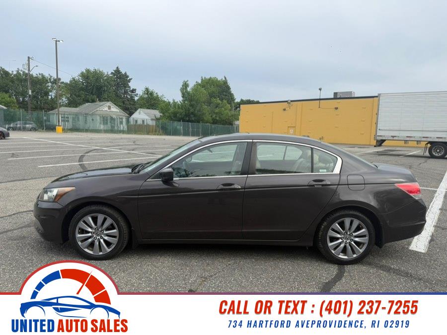 2011 Honda Accord EX-L Auto's photo