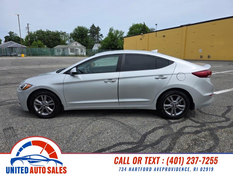 2018 Hyundai Elantra 1.8 Value Edition A/T's photo