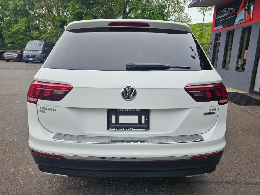 2018 Volkswagen Tiguan 2.0T SEL Premium 4Motion's photo