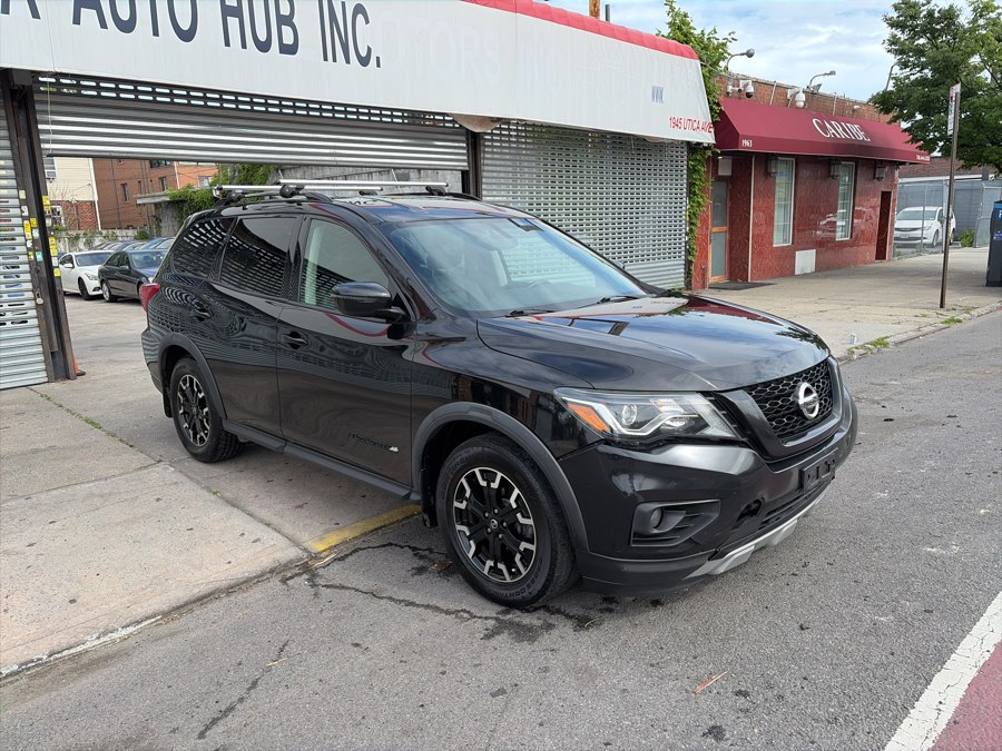 2020 Nissan Pathfinder SV 4WD's photo