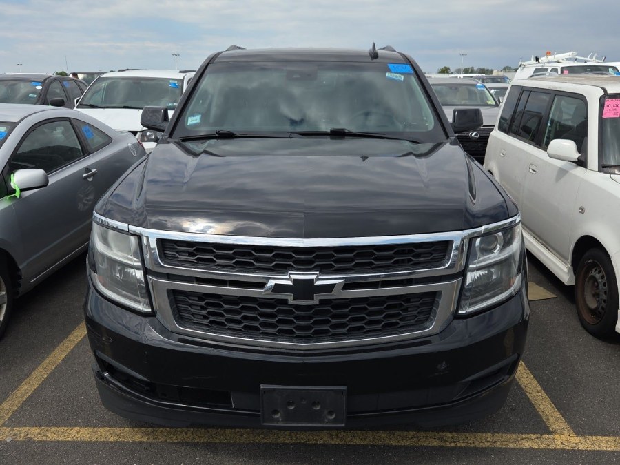 2019 Chevrolet Suburban 4WD 1500 LT's photo