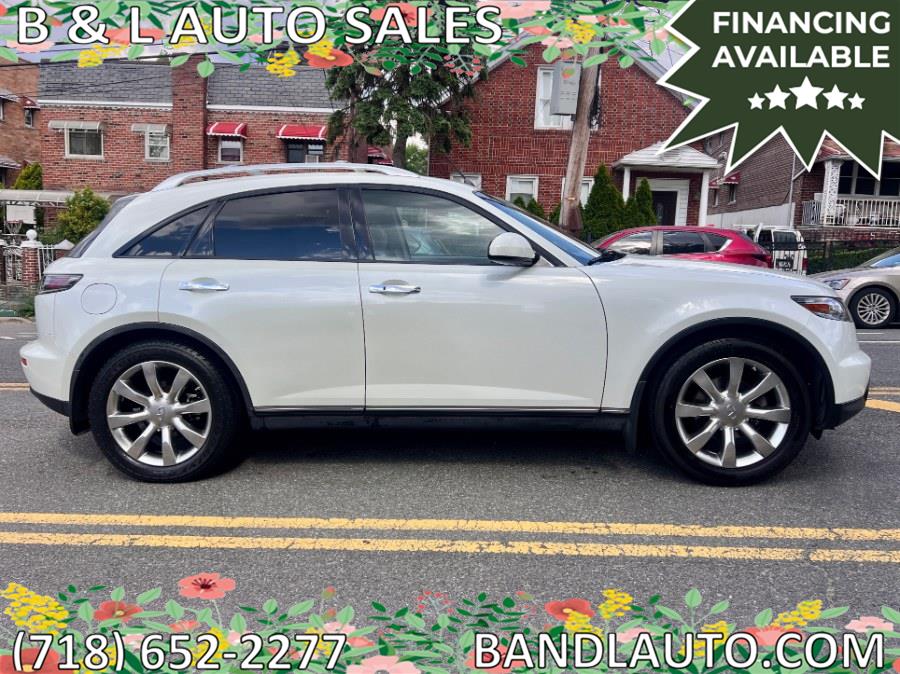 2005 INFINITI FX's photo