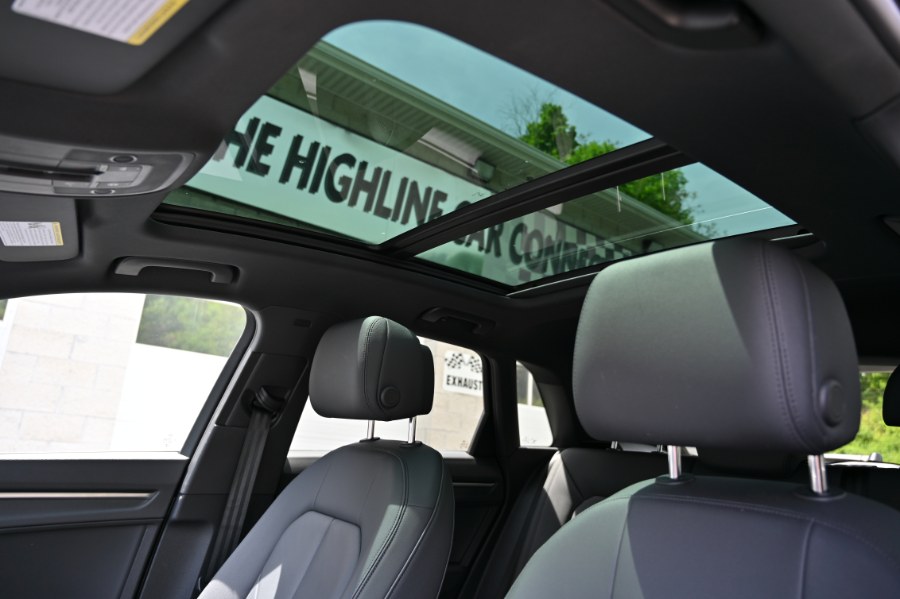 2025 Audi Q3 45 TFSI S Line Premium quattro's photo