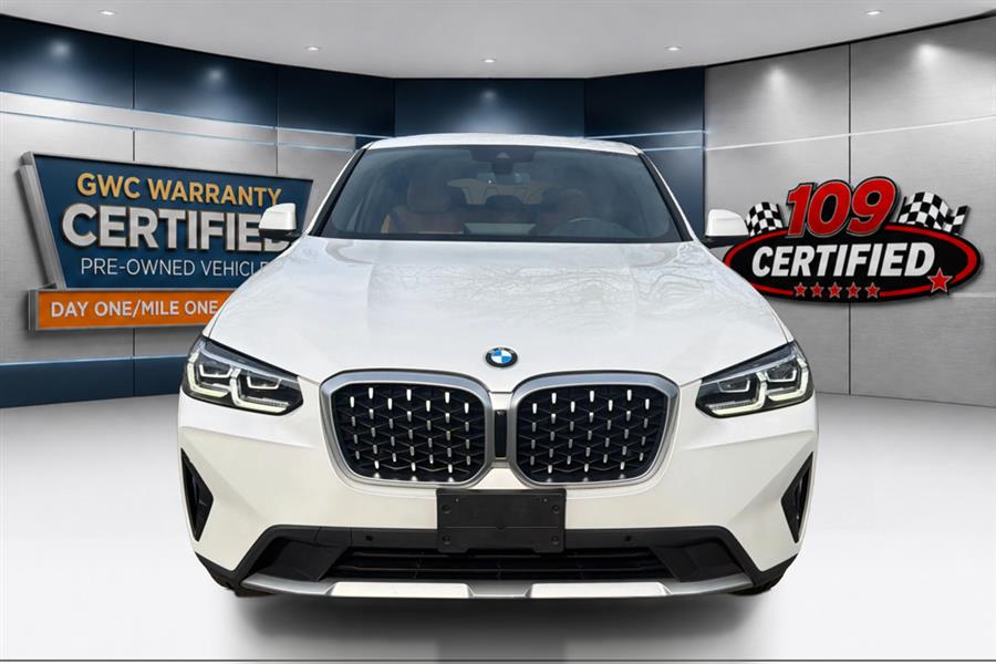 2023 BMW X4 xDrive30i's photo