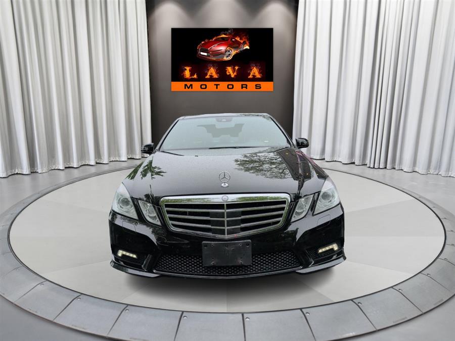 2011 Mercedes-Benz E-Class E550 Luxury 4MATIC's photo