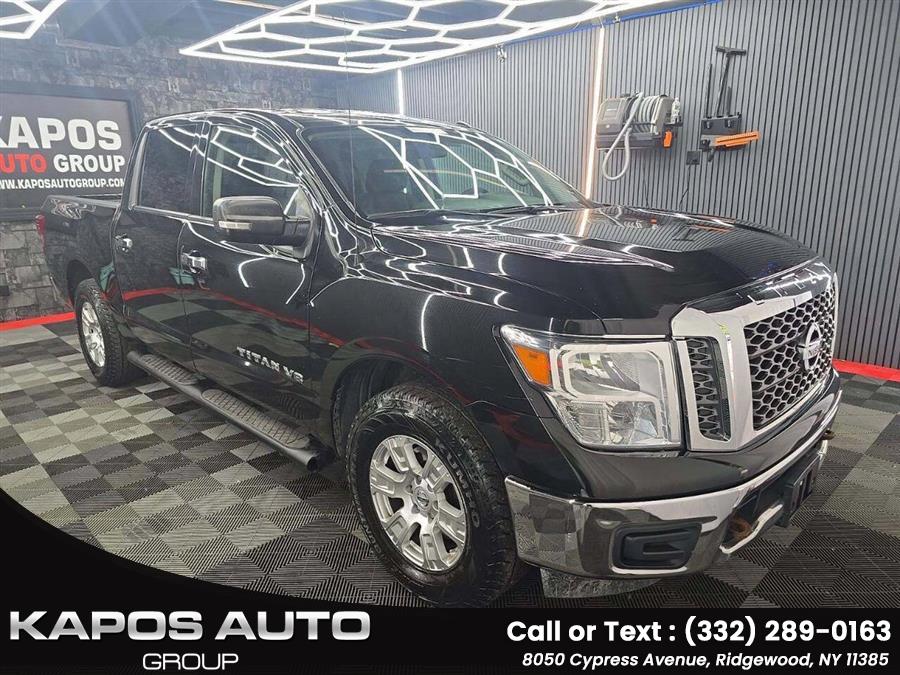 2018 Nissan Titan SV 4X4 Crew Cab's photo