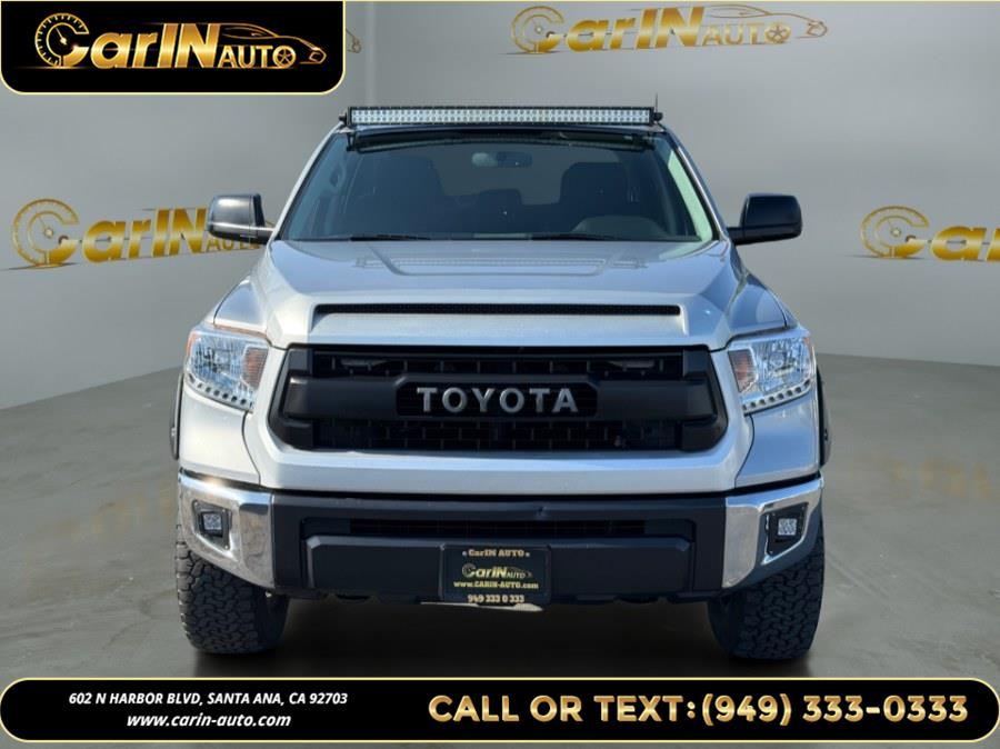 2015 Toyota Tundra 5.7 Auto 4WD SR5 Crew Max's photo