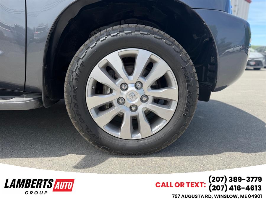 2019 Toyota Sequoia 5.7 Auto 4WD Platinum's photo