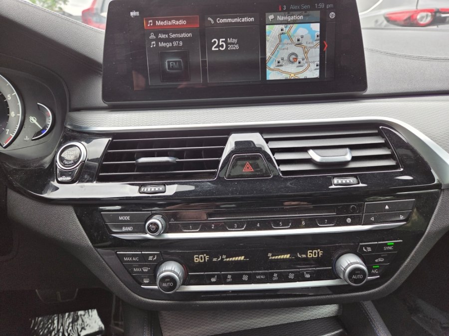 2018 BMW 5 Series 540i xDrive Sedan's photo