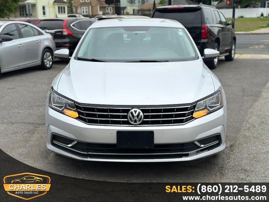 2018 Volkswagen Passat 2.0T S Auto's photo
