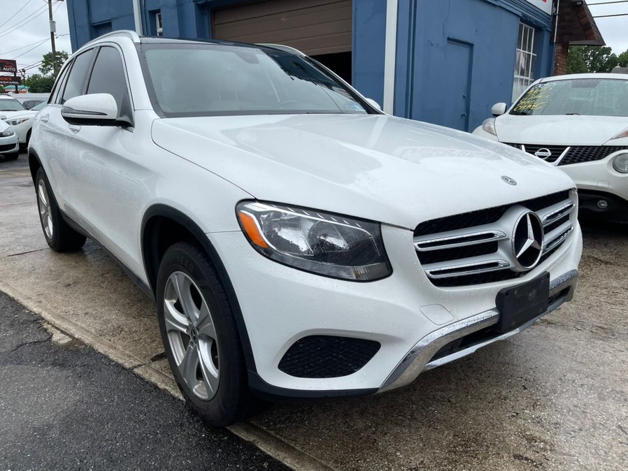 2018 Mercedes-Benz GLC GLC300 4MATIC's photo
