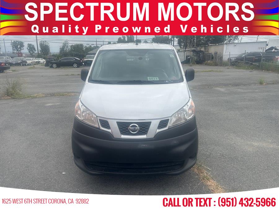 2019 Nissan NV200 S's photo