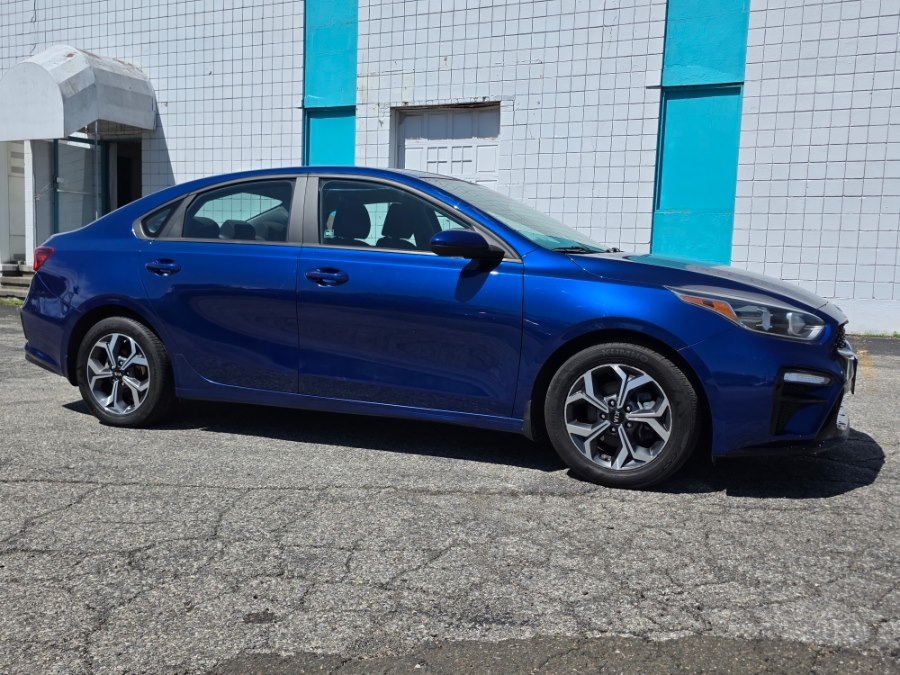 2020 Kia Forte LXS AT's photo