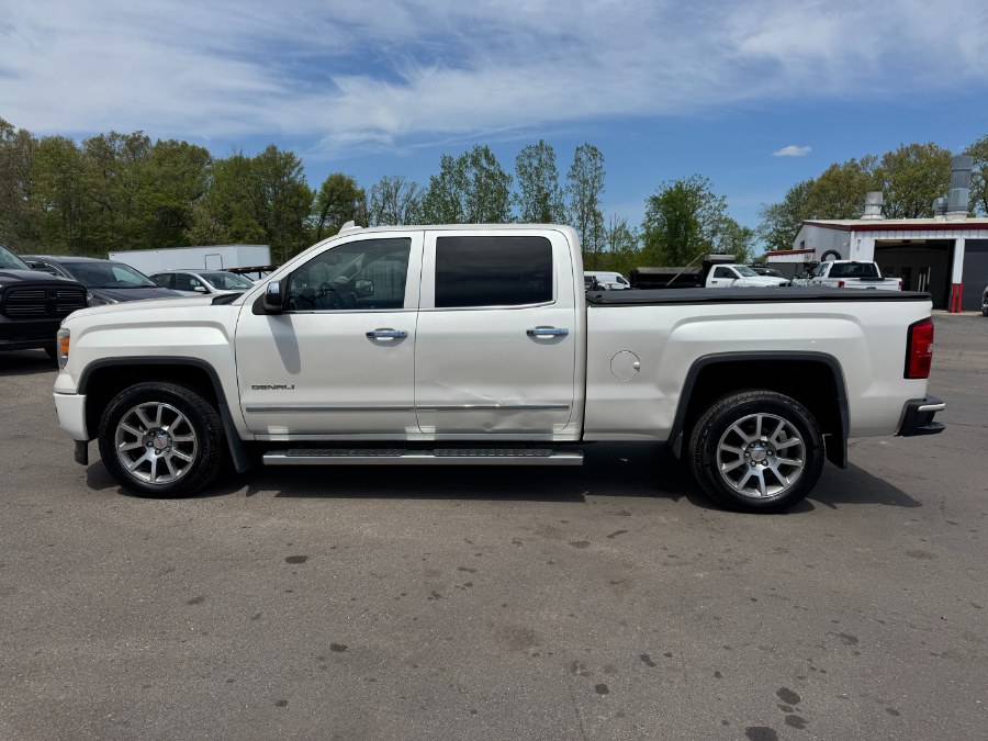 2015 GMC Sierra 4WD Crew Cab Standard Box's photo