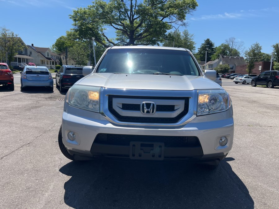 2010 Honda Pilot Touring 4WD w/ NAVI and RES's photo