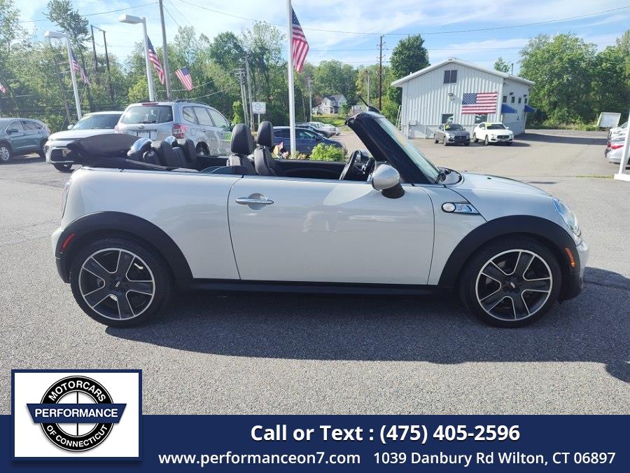 2013 MINI Cooper S's photo