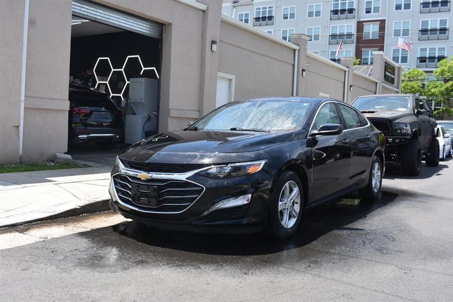 2024 Chevrolet Malibu 1LT's photo