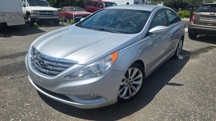 2013 Hyundai Sonata SE I4 A/T's photo