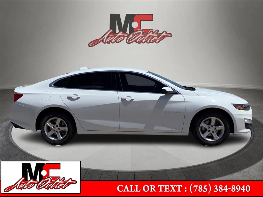 2024 Chevrolet Malibu 1LT's photo